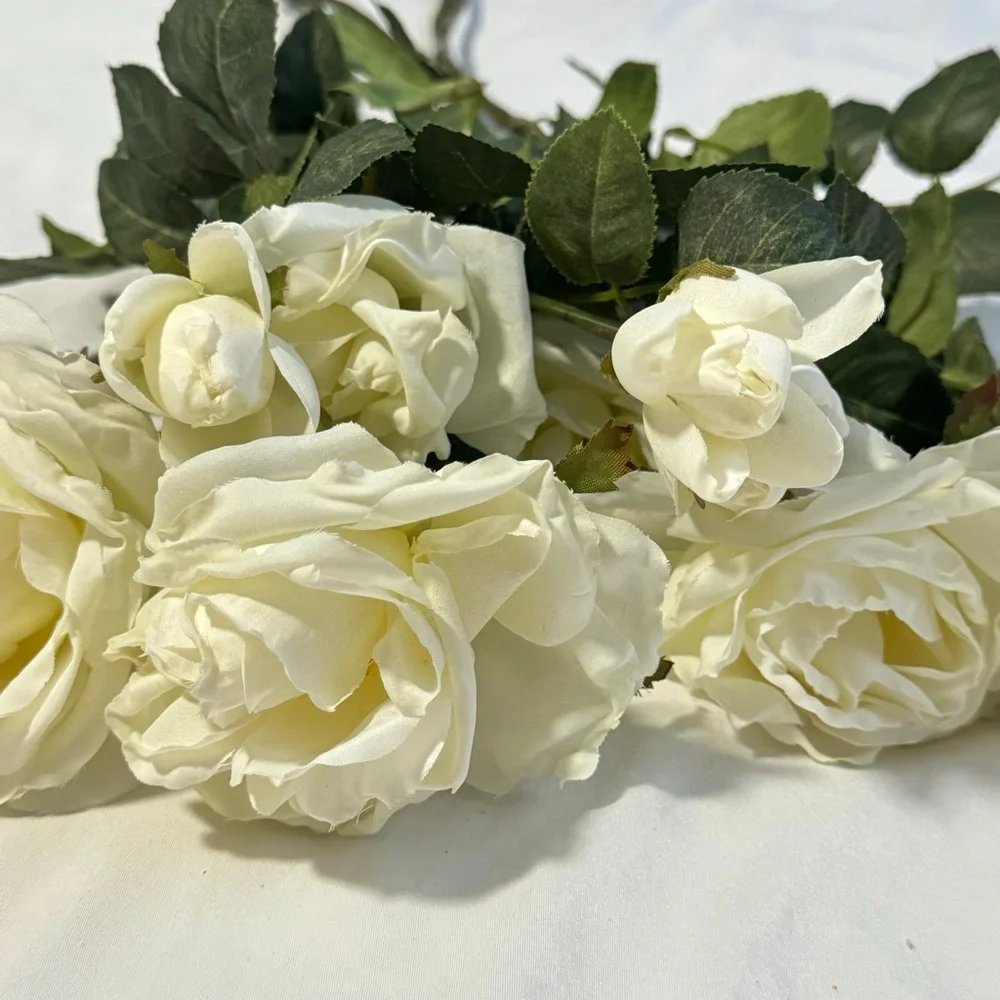 4 PCS Rose Artificial Flowers, White Roses with Stems